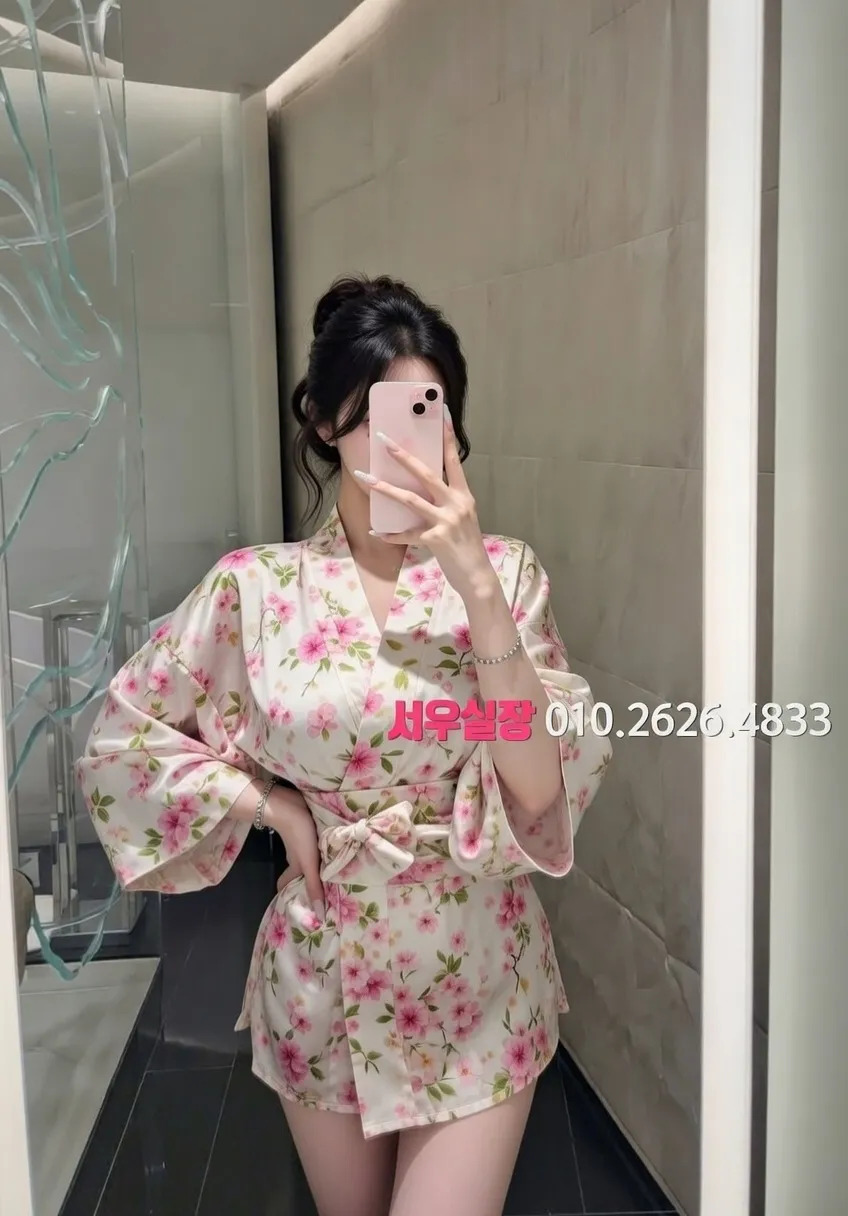 합정 쓰리노 프리미엄 라인업 32번 프로필